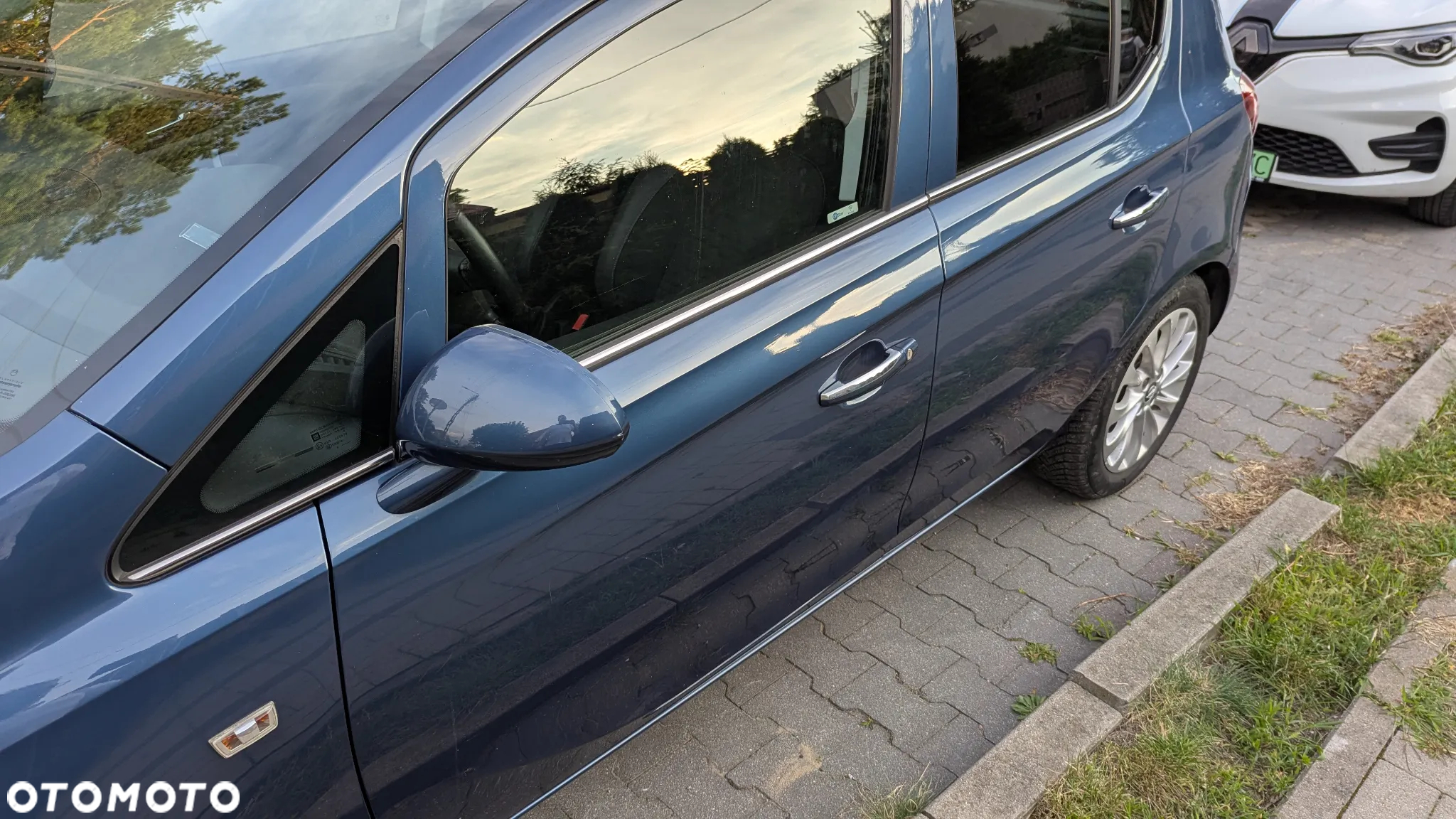 Opel Corsa 1.4 T Cosmo S&S - 8