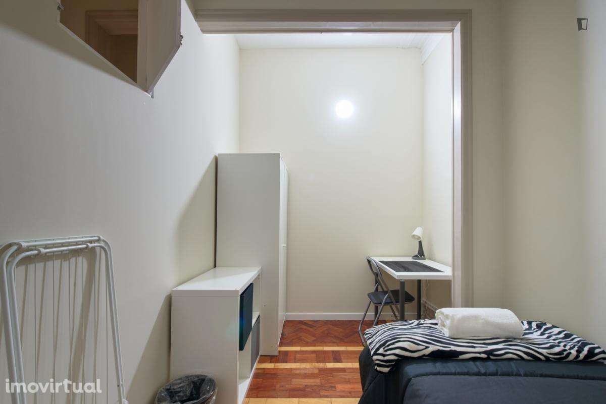 Quarto - localizado em Saldanha Lisbon - Grande imagem: 3/49