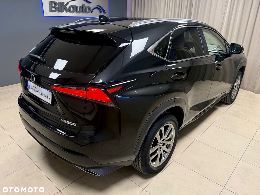 Lexus NX 300 Comfort AWD - 4