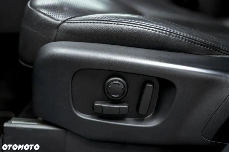 Land Rover Discovery - 24