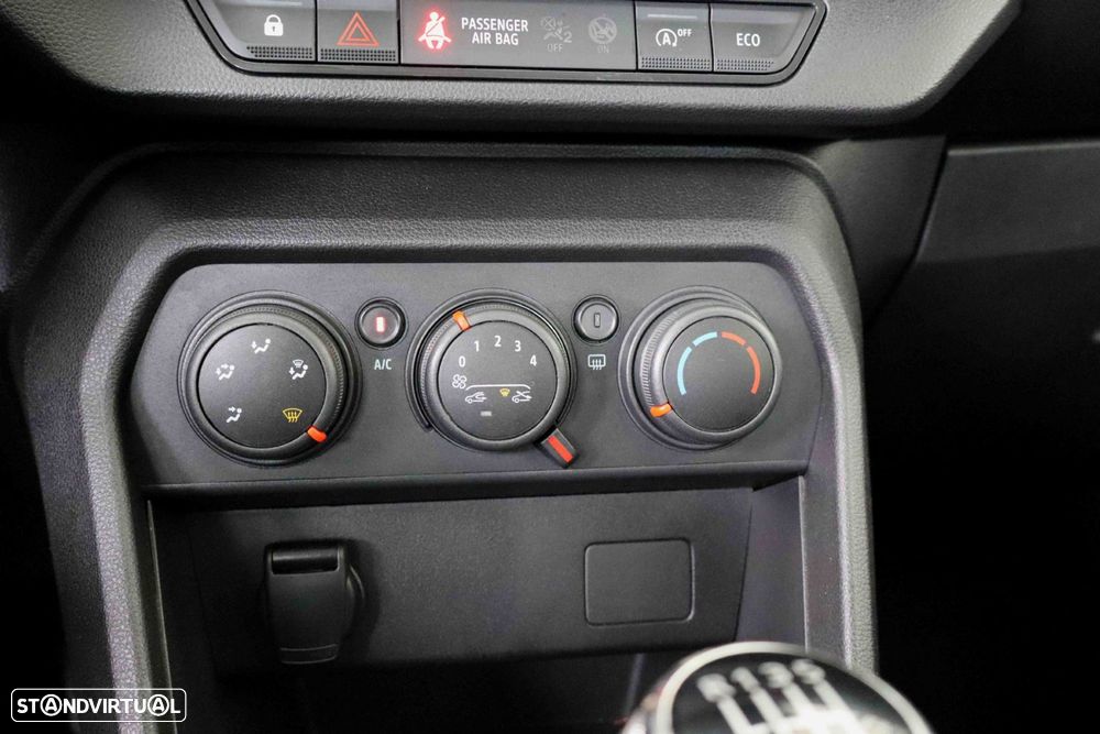 Dacia Sandero - 27
