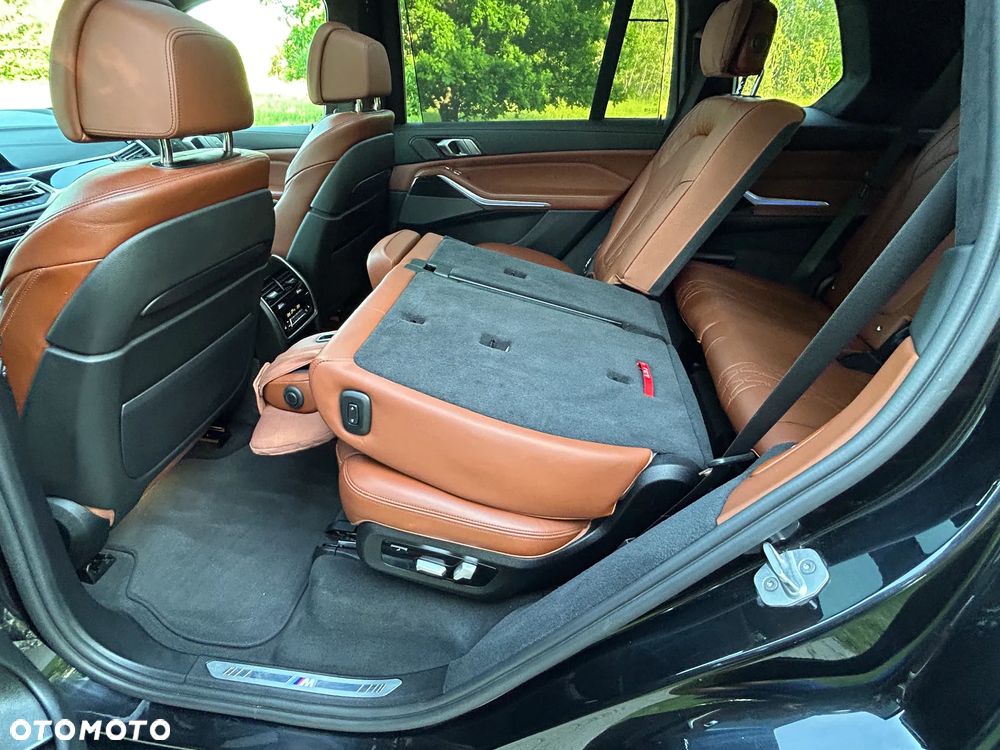 BMW X7 - 26