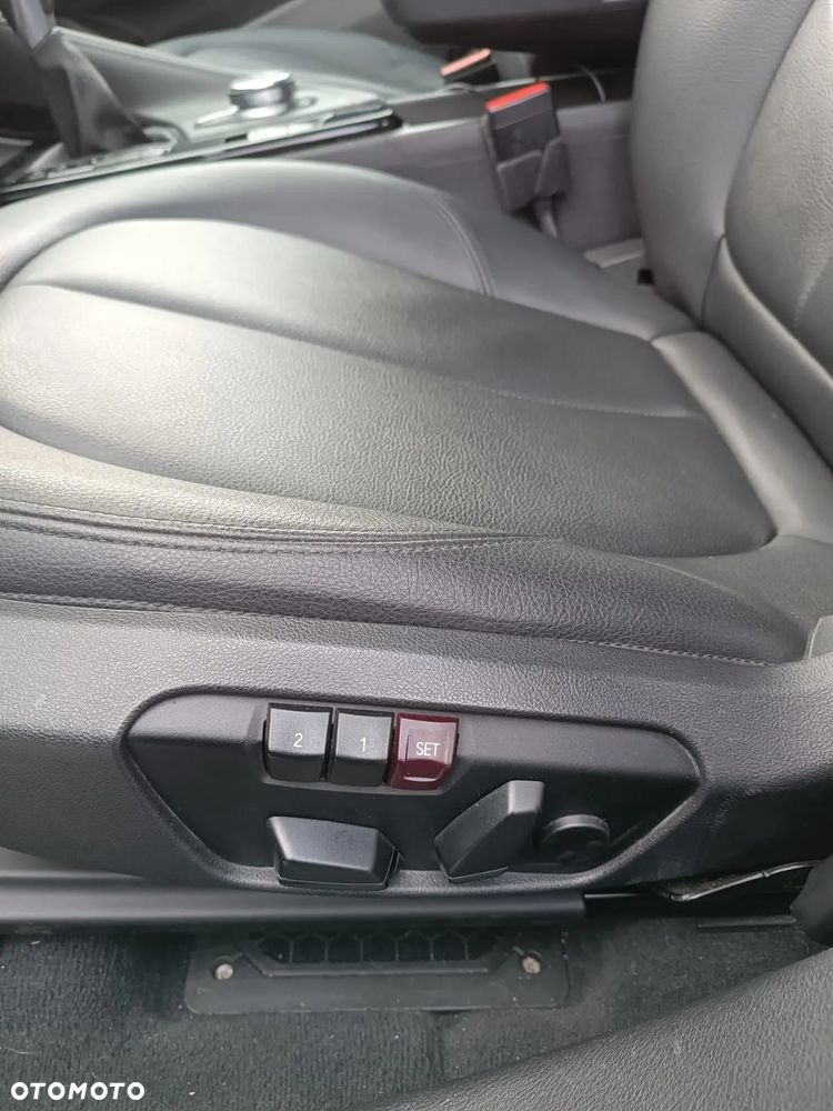 BMW X1 xDrive25i xLine - 15