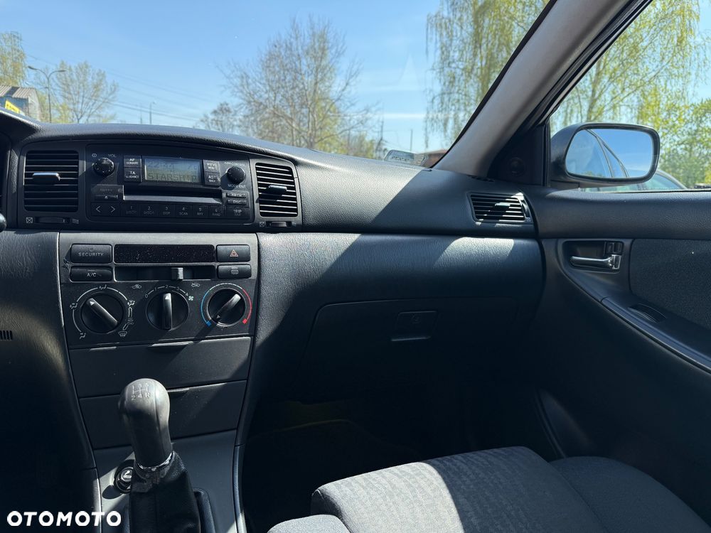 Toyota Corolla 1.4 VVT-i Dynamic - 7