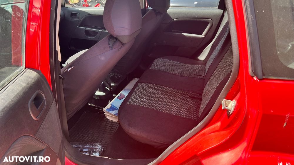 Ford Fiesta 1.4 TDCi Comfort - 8