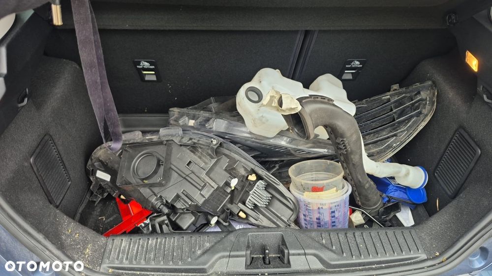 Ford Fiesta 1.0 EcoBoost S&S TITANIUM - 16