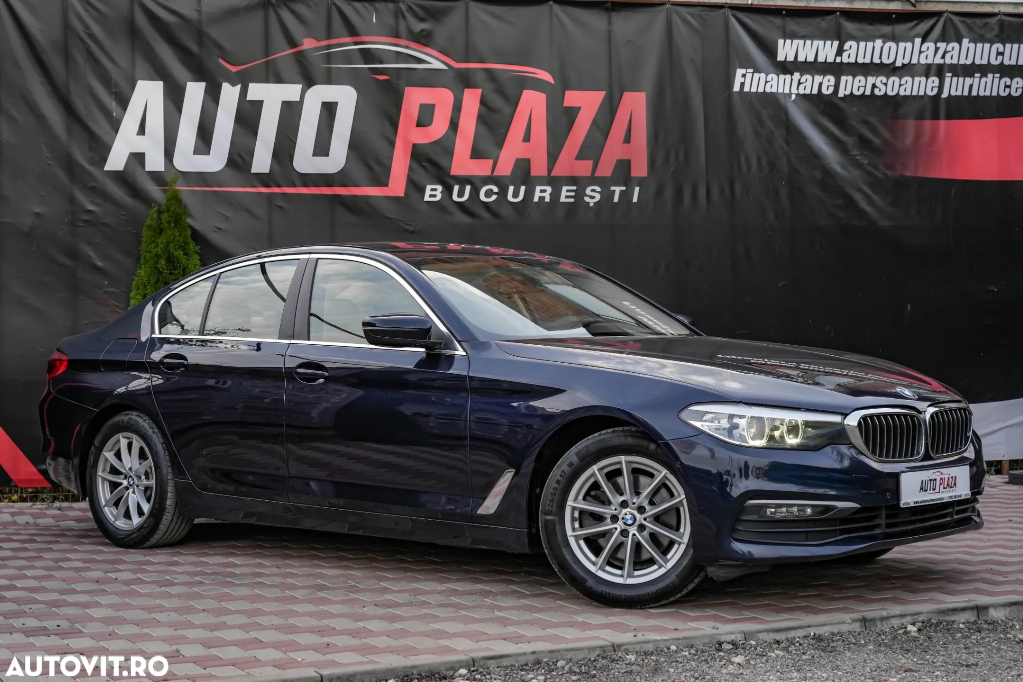 BMW Seria 5 520d AT - 3