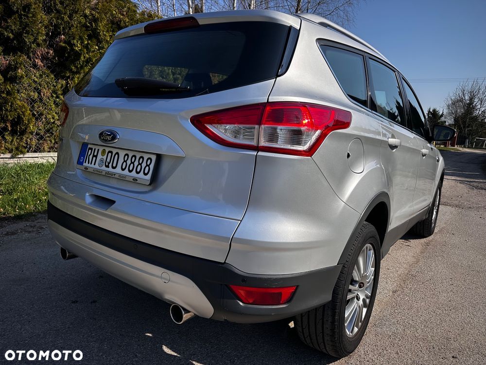 Ford Kuga 2.0 TDCi 4x4 Titanium - 4