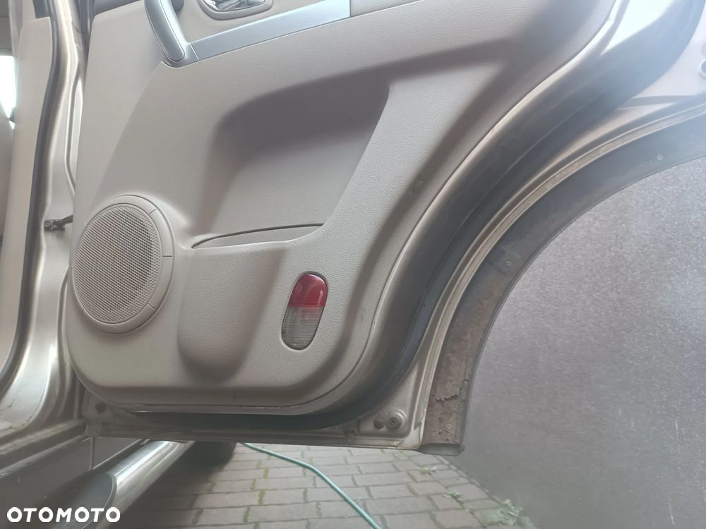 Kia Sorento I 1 drzwi lewy prawy przód tył szyba lusterko - samochód na części Częstochowa - 9