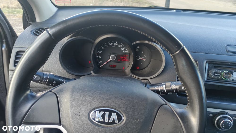 Kia Picanto 1.0 Dream Team Edition - 12