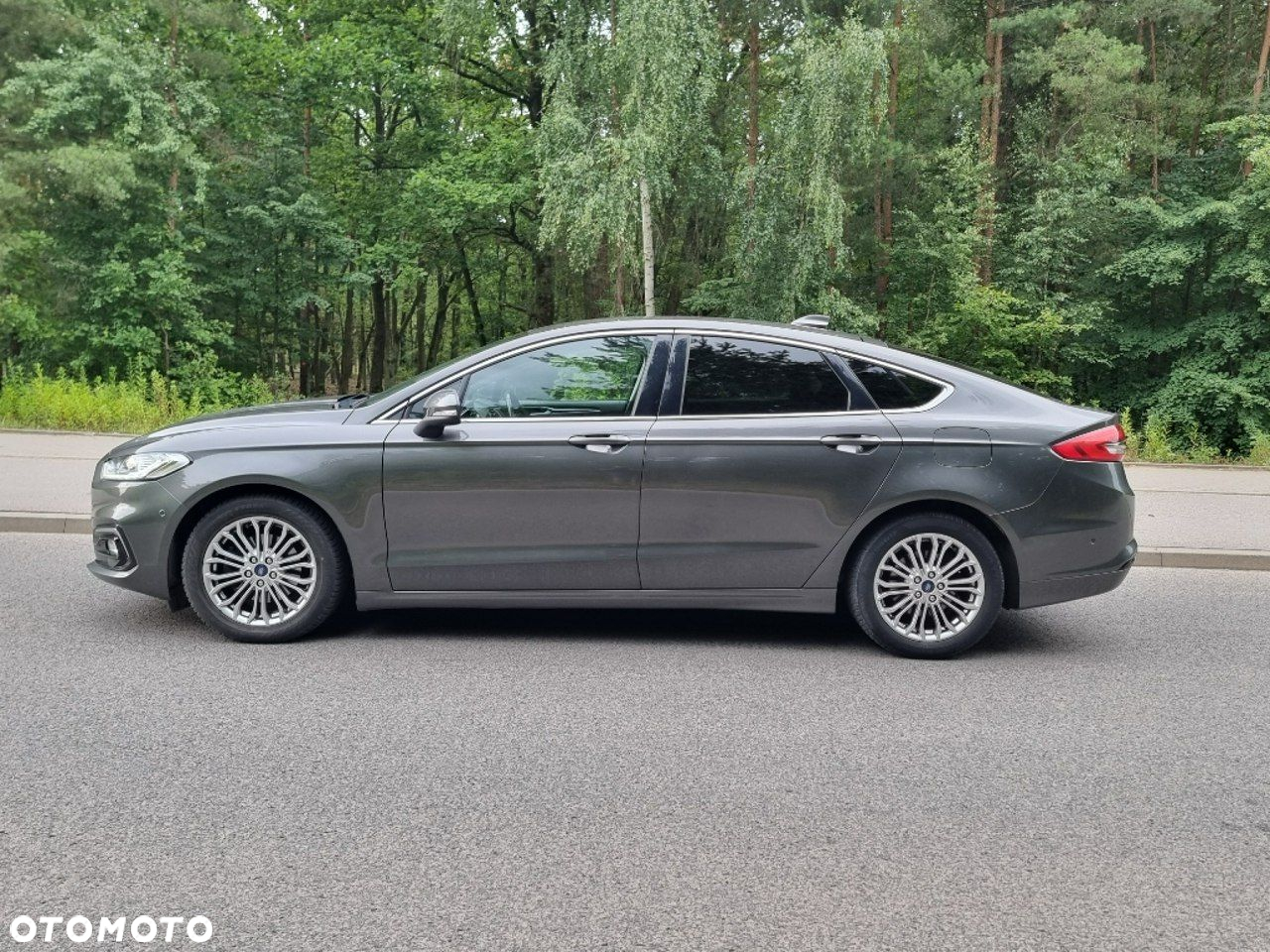 Ford Mondeo - 16