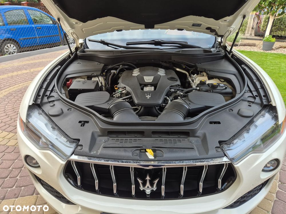 Maserati Levante - 13