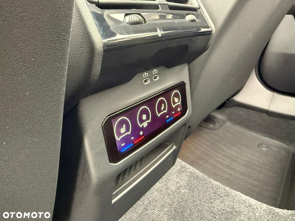 BMW Seria 5 520d xDrive - 33