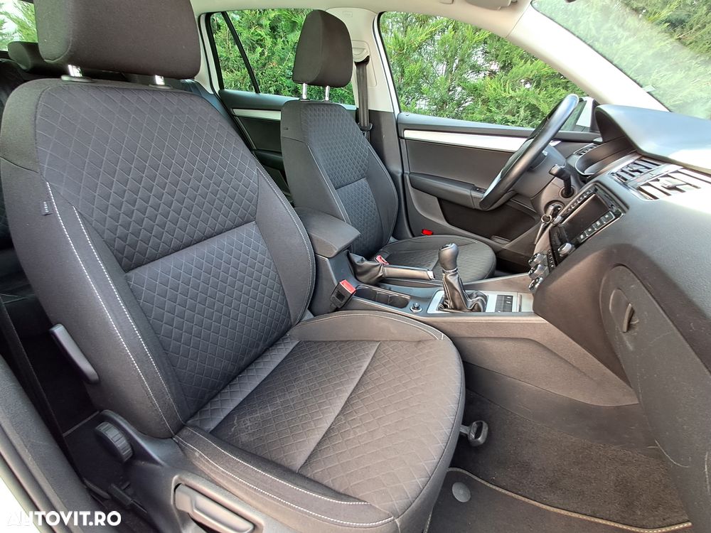 Skoda Octavia 2.0 TDI Premium Edition - 11