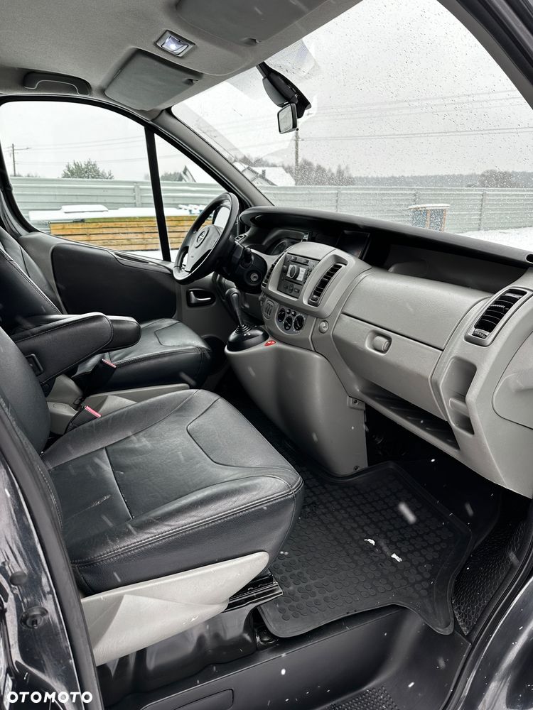 Opel Vivaro - 6