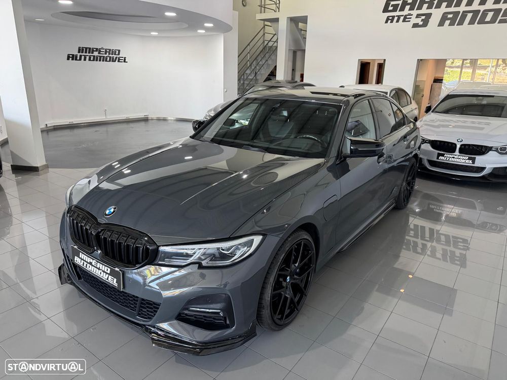 BMW 330 e Pack M Auto - 3