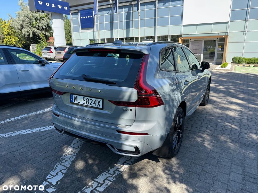 Volvo XC 60 B5 B AWD Plus Dark - 6