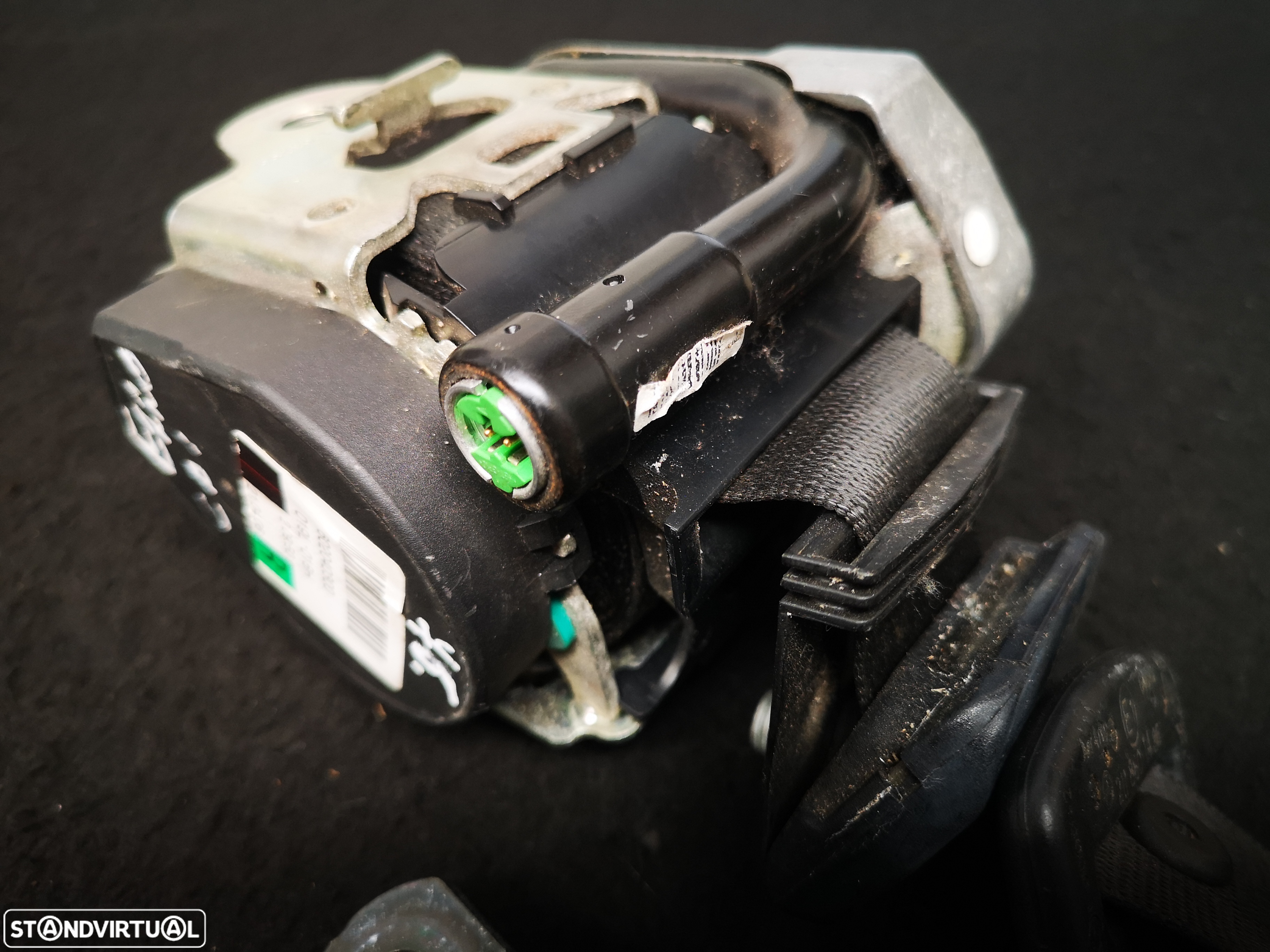 Cinto de Segurança traseira direita Mercedes W211 Carrinha 2003+ - 2