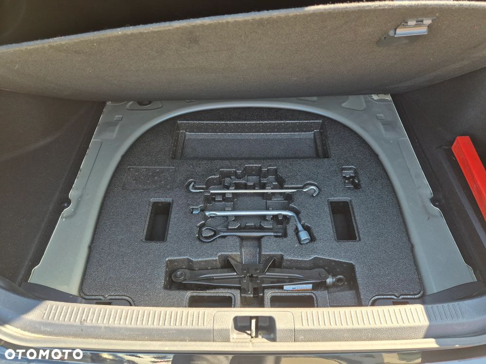 Toyota Camry 2.5 Hybrid Comfort CVT - 15