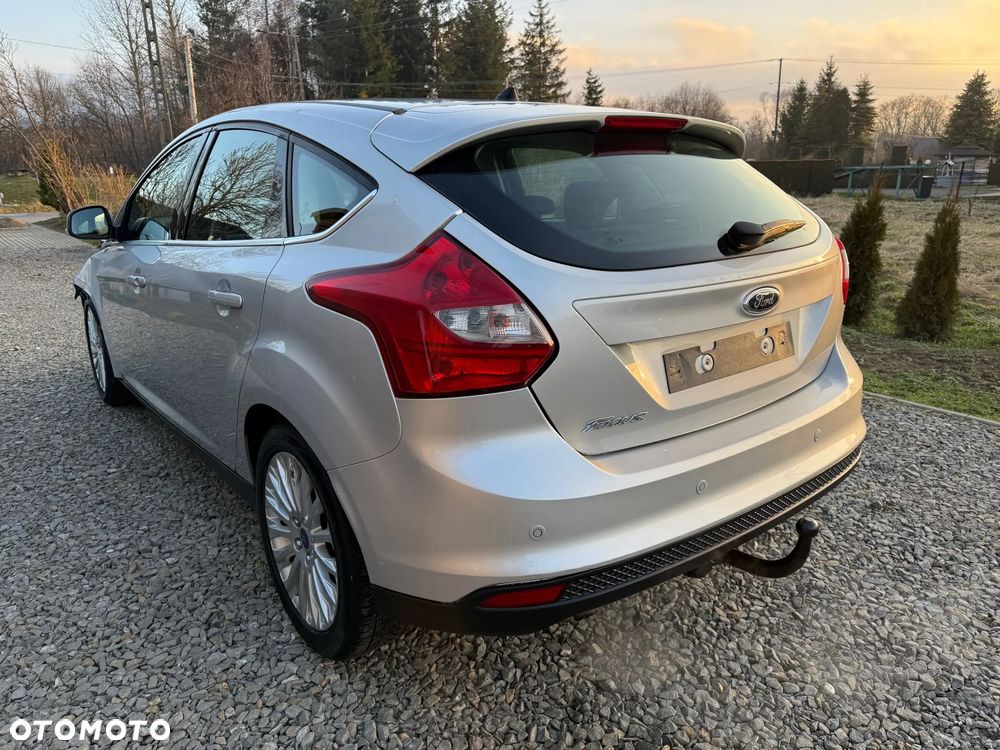 Ford Focus 1.6 TDCi DPF Titanium - 6