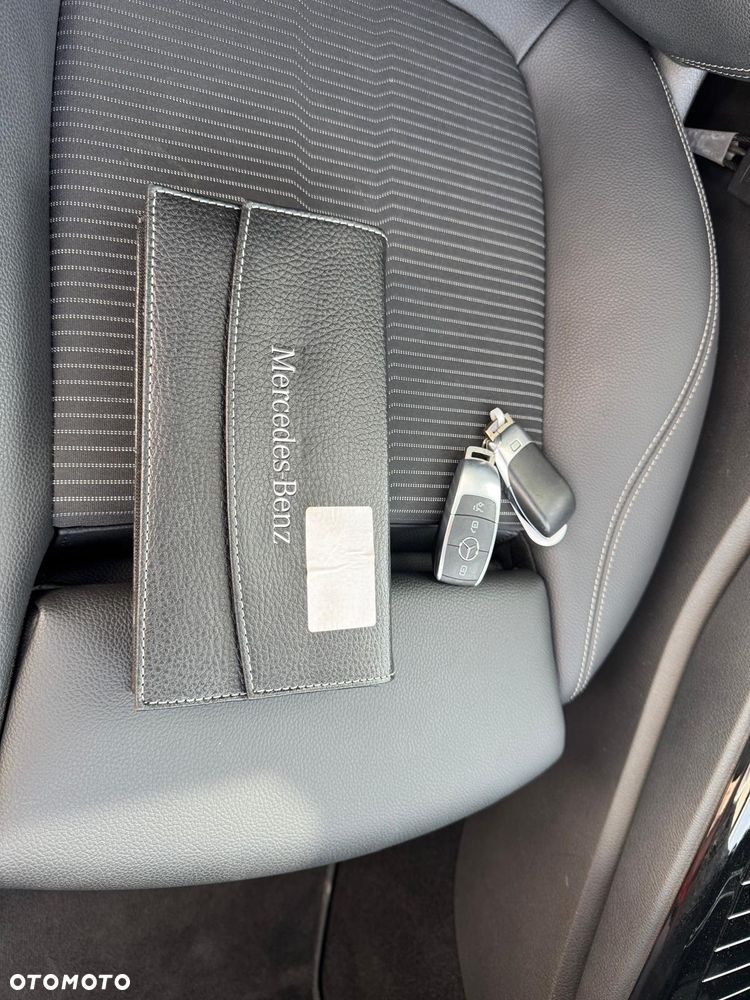 Mercedes-Benz CLA 250 e 8G-DCT Special Edition - 37