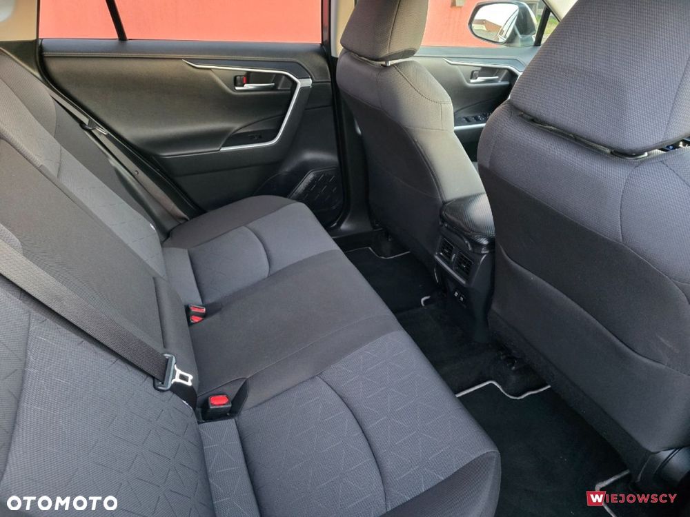 Toyota RAV4 - 18