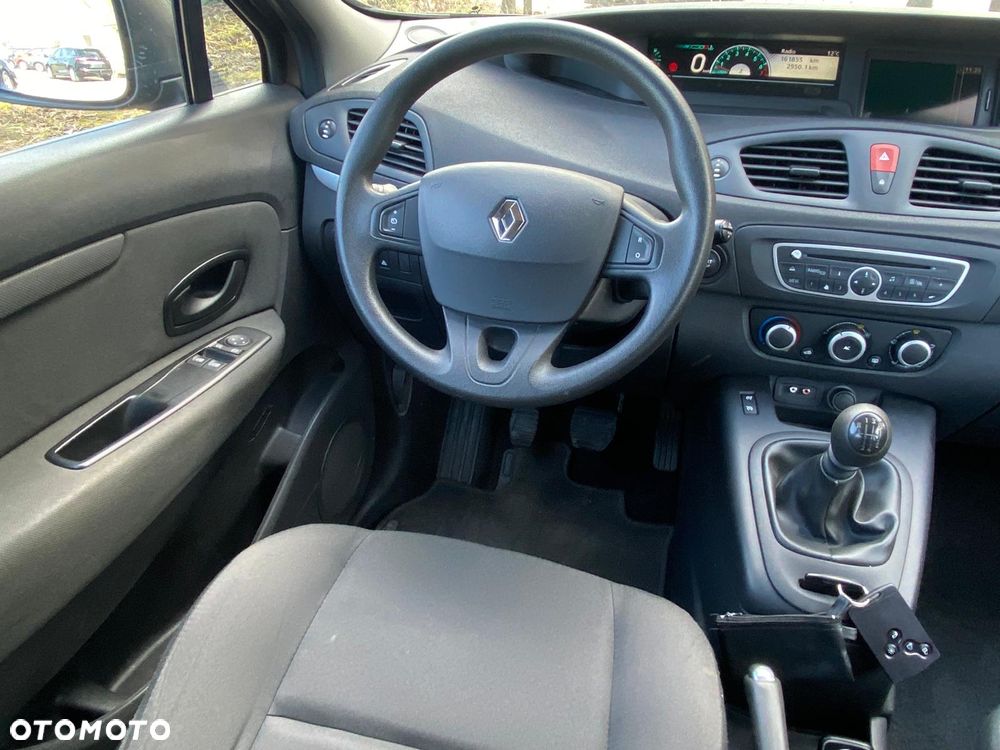 Renault Scenic - 19