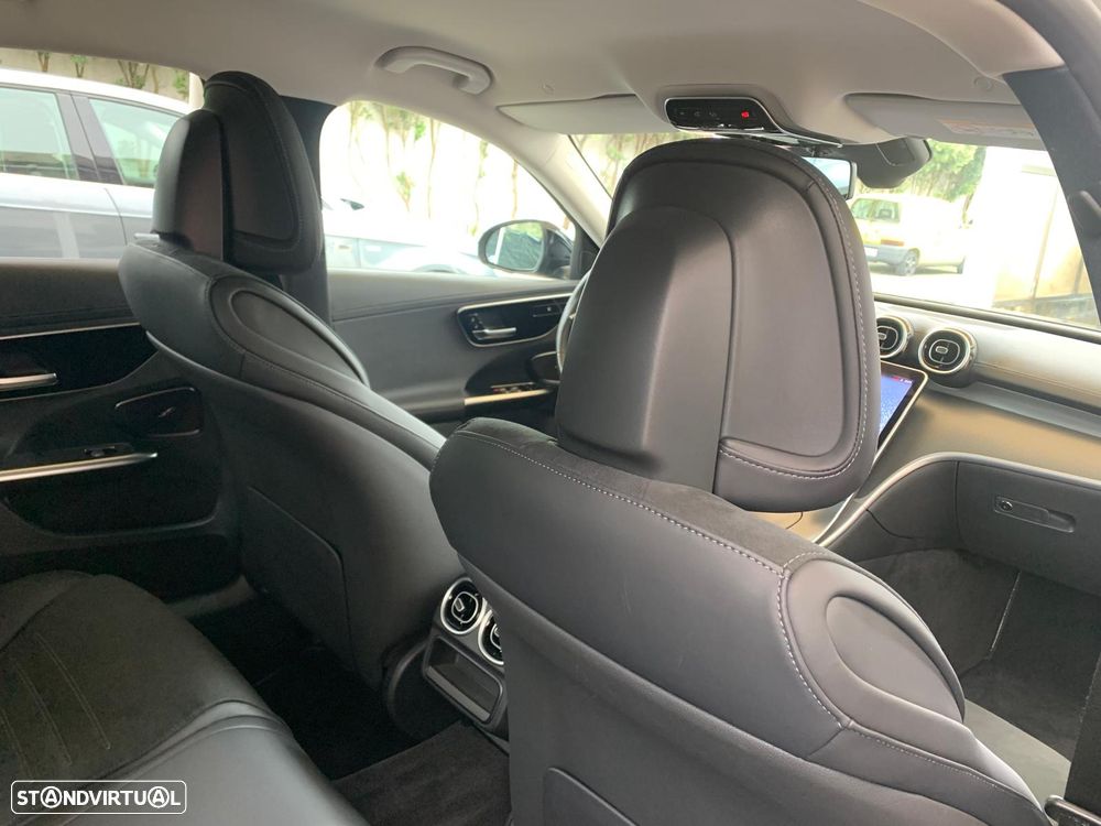 Mercedes-Benz C 300 4Matic 9G-TRONIC AMG Line - 14
