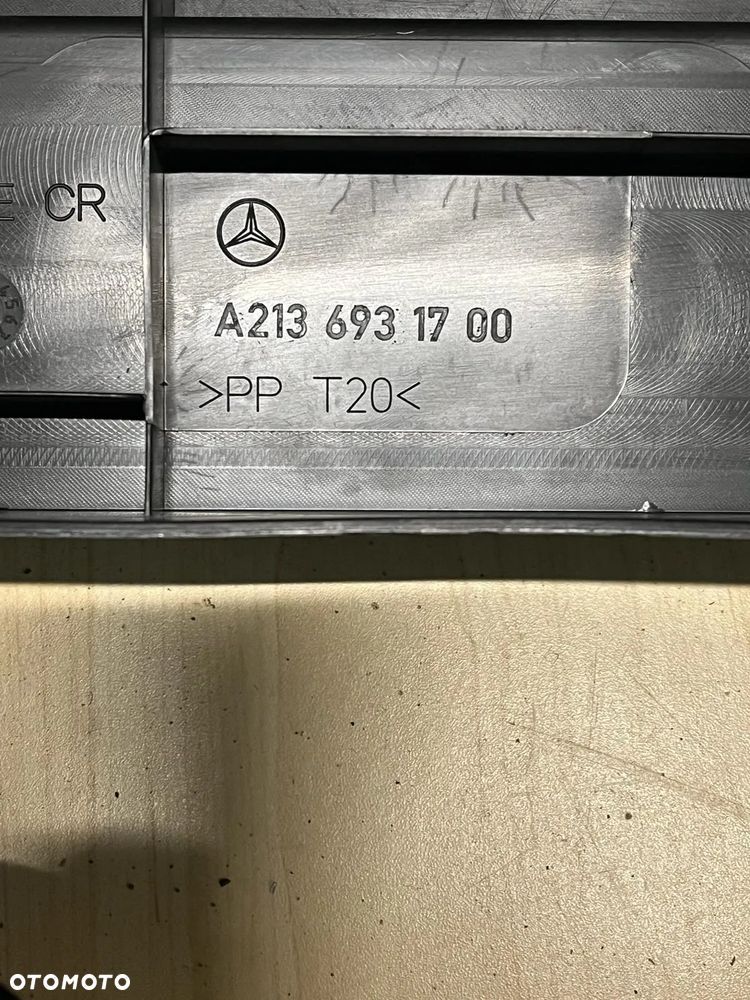 Podłoga bagażnika A2136931700 Mercedes E-Klasa W213 - 2
