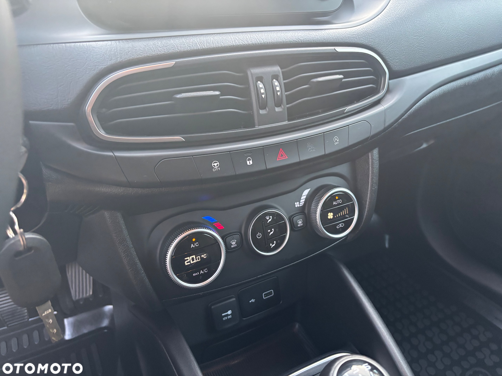 Fiat Tipo Kombi 1.0 T3 City Life - 20
