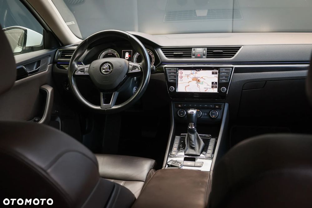 Skoda Superb 2.0 TDI 4x4 L&K DSG - 24