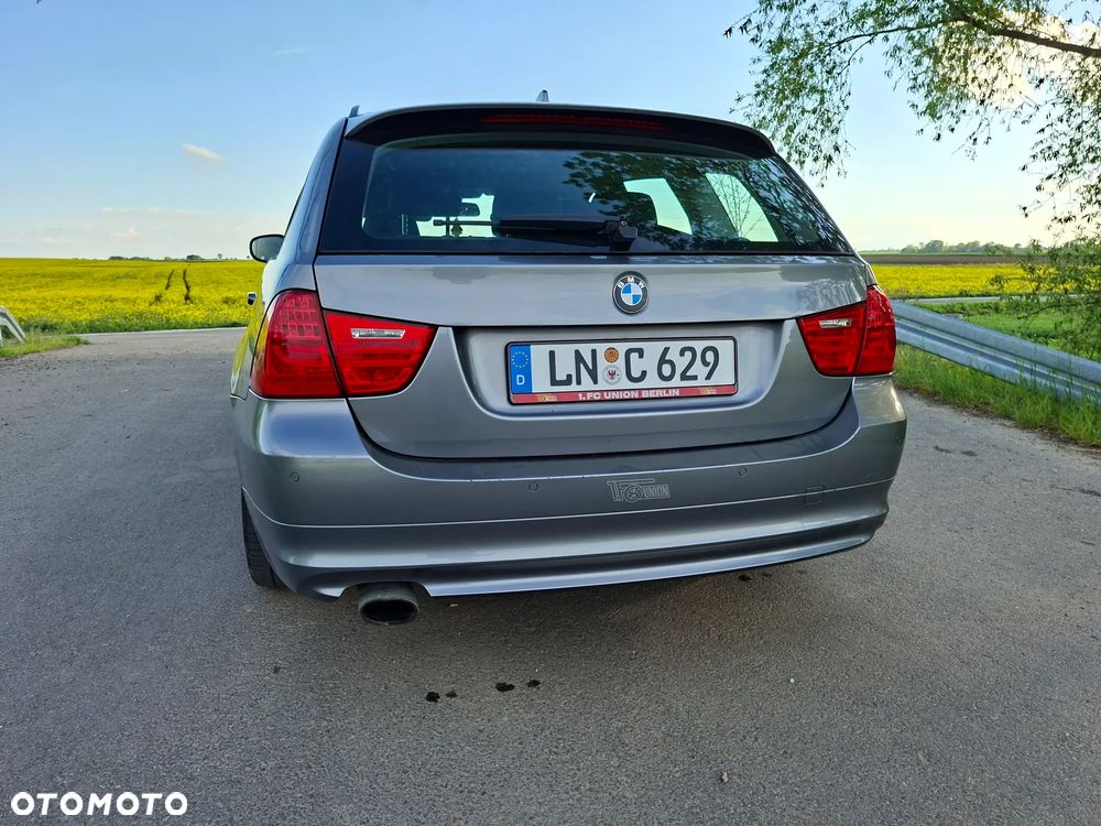 BMW Seria 3 320d DPF Edition Sport - 7