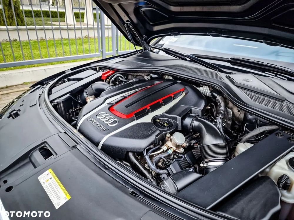 Audi S8 - 18