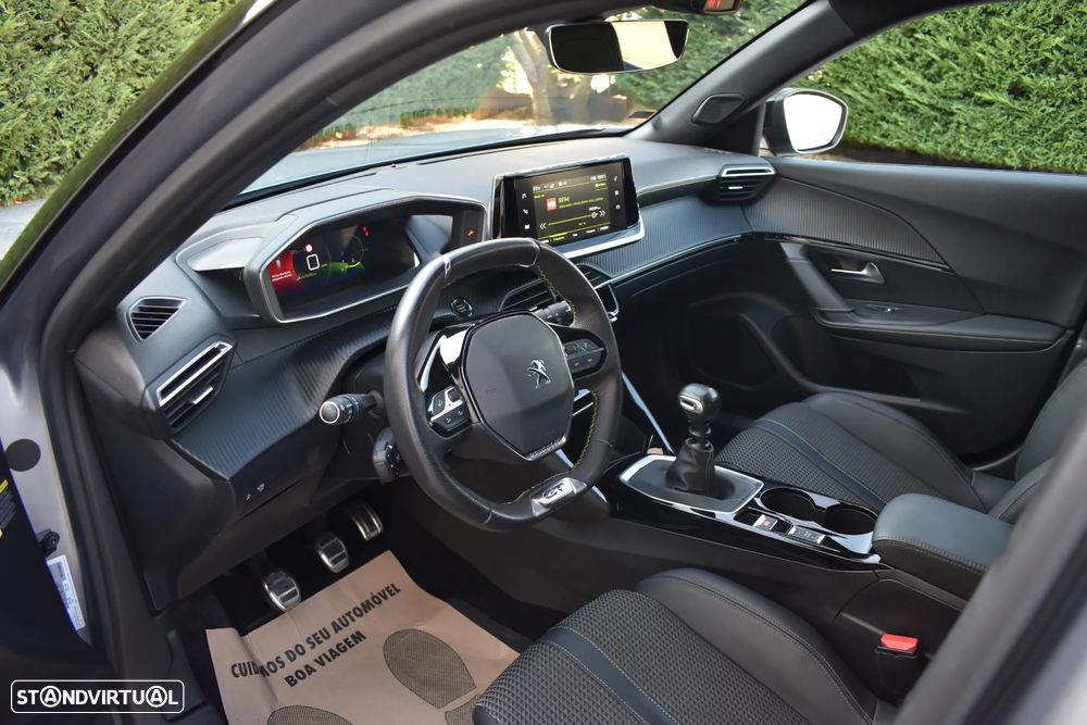 Peugeot 2008 1.2 PureTech GT Line - 5