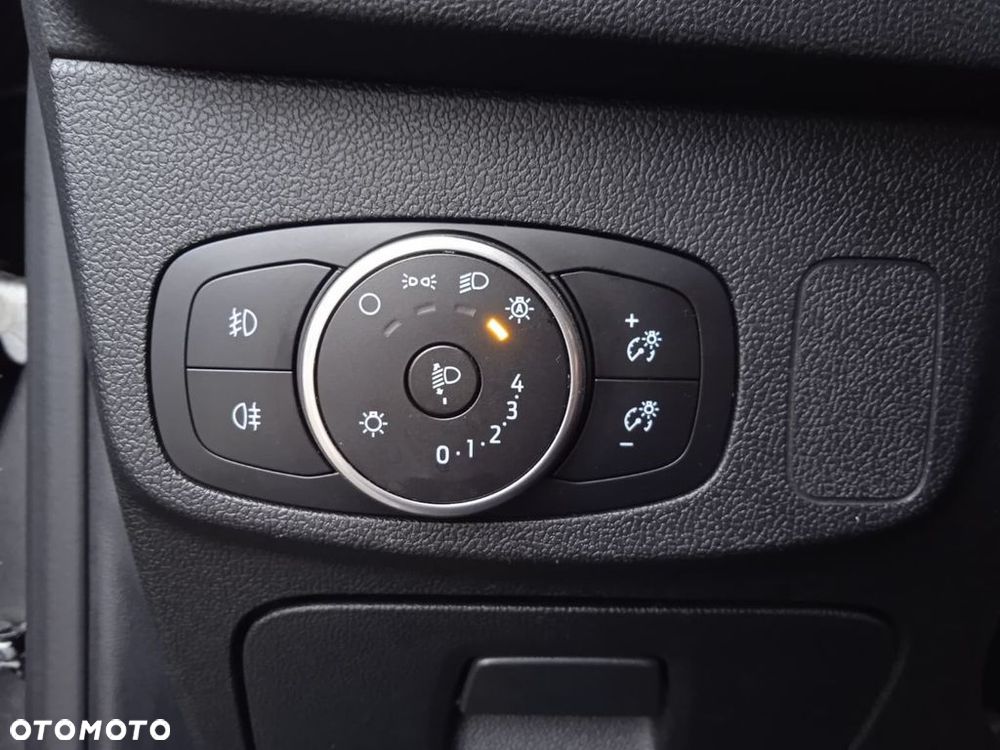 Ford Focus 1.5 EcoBlue Trend - 28