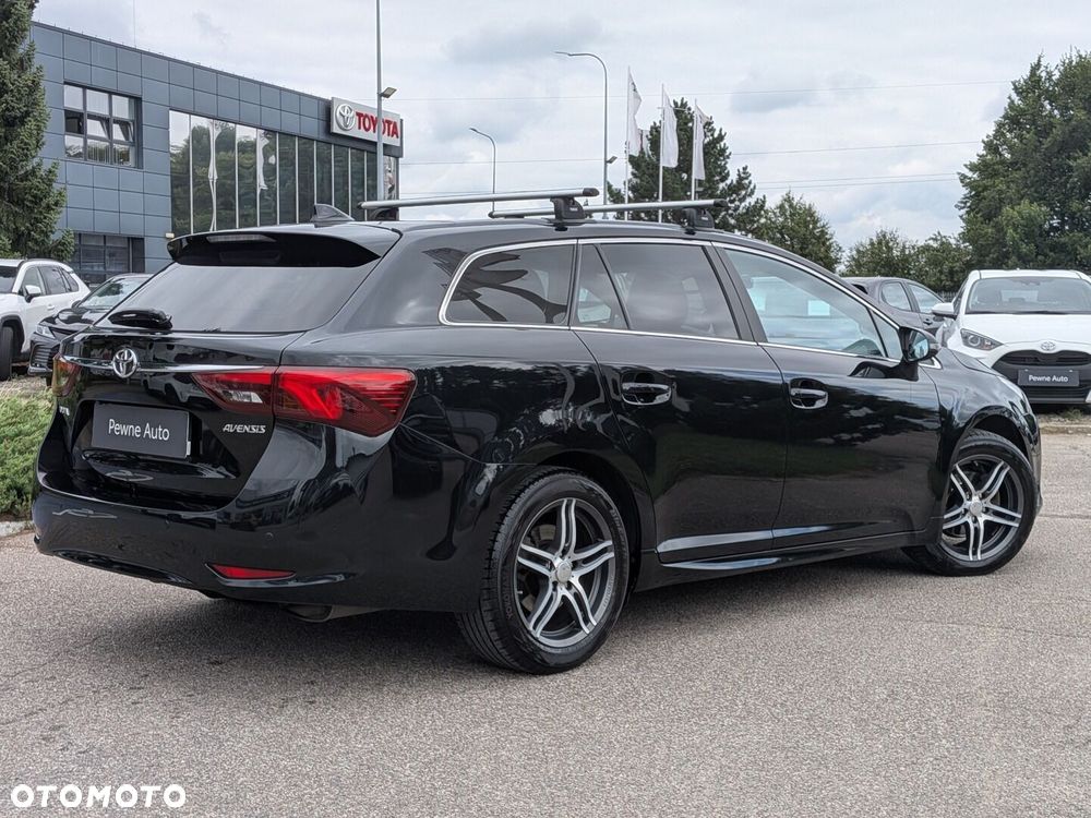 Toyota Avensis 2.0 Premium MS - 18