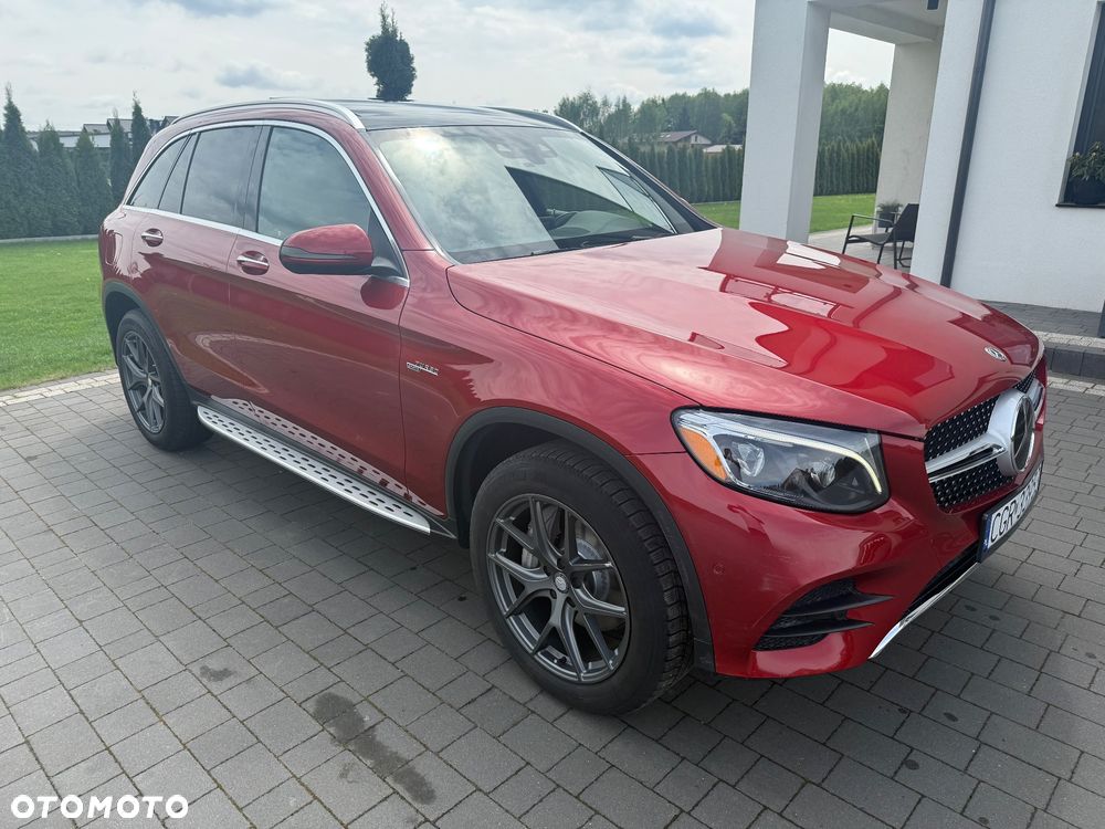Mercedes-Benz GLC 300 4Matic 9G-TRONIC AMG Line - 5