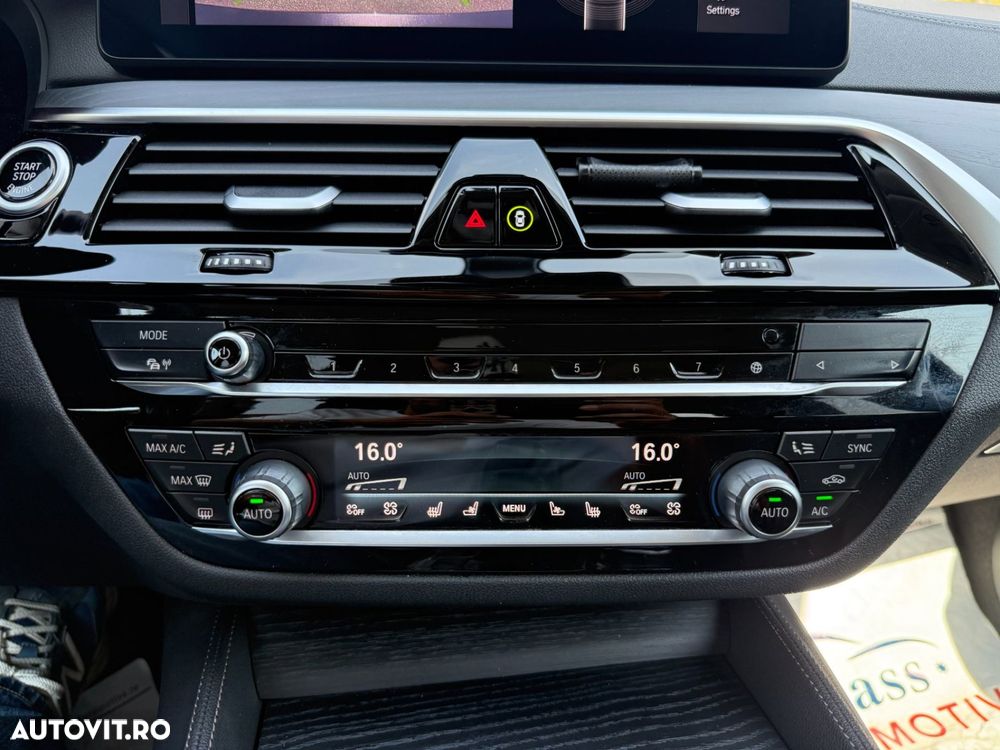 BMW Seria 5 530d xDrive AT MHEV - 26