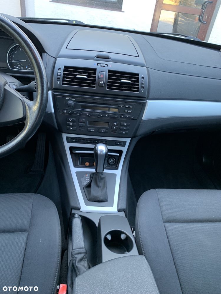 BMW X3 xDrive25i - 9