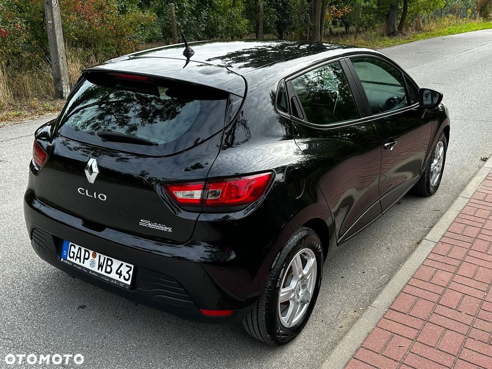 Renault Clio 1.2 16V 75 LIMITED - 4