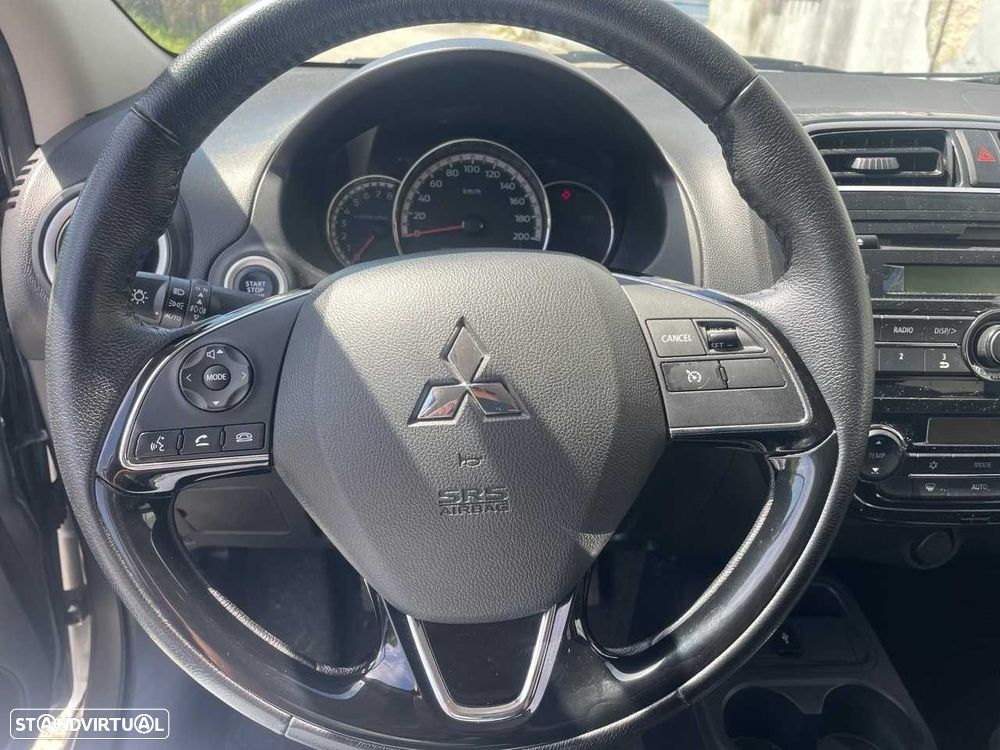 Mitsubishi Space Star 1.2 Intense Connect Edition - 11