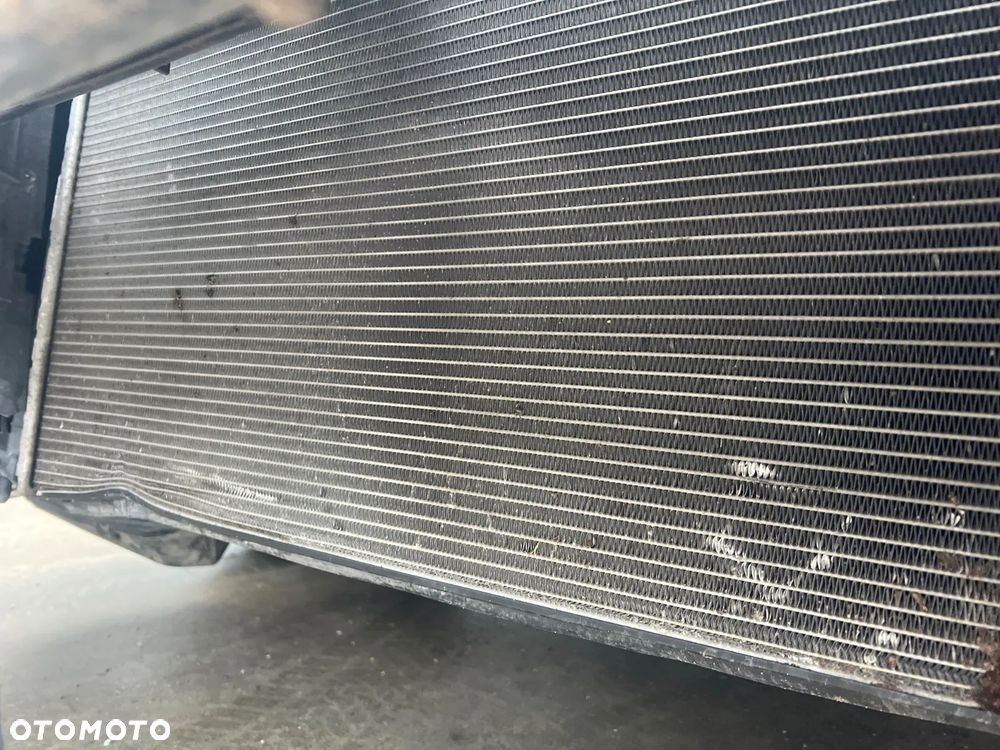 Volkswagen Golf Standard - 25