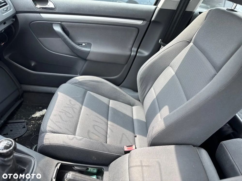 Volkswagen Golf V,  2,0 benz. 110KW, 2004r  kod silnika BLX skrzynia GB- CZĘŚCI - 21