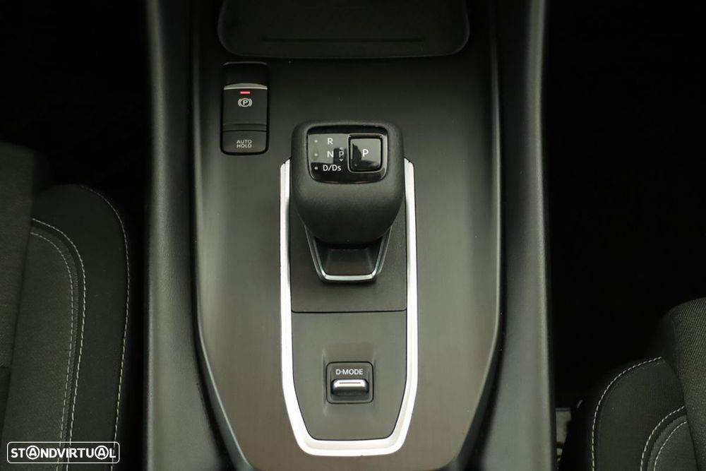 Nissan Qashqai 1.3 DIG-T N-Connecta LED Xtronic - 14