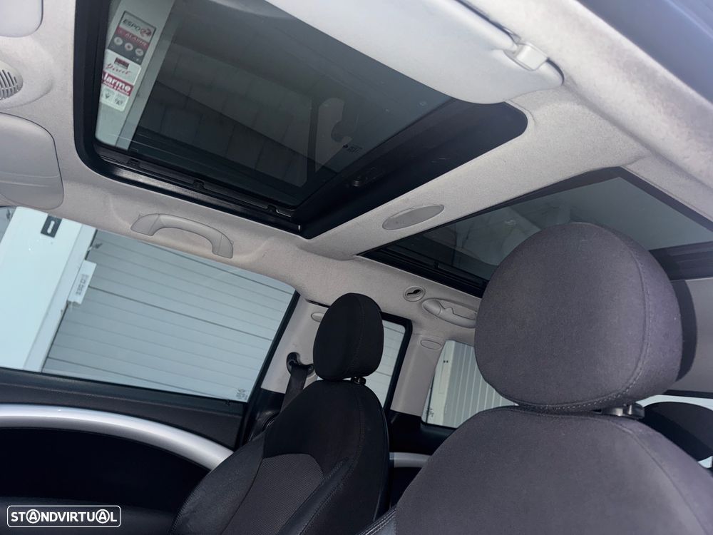 MINI Clubman Cooper D - 14