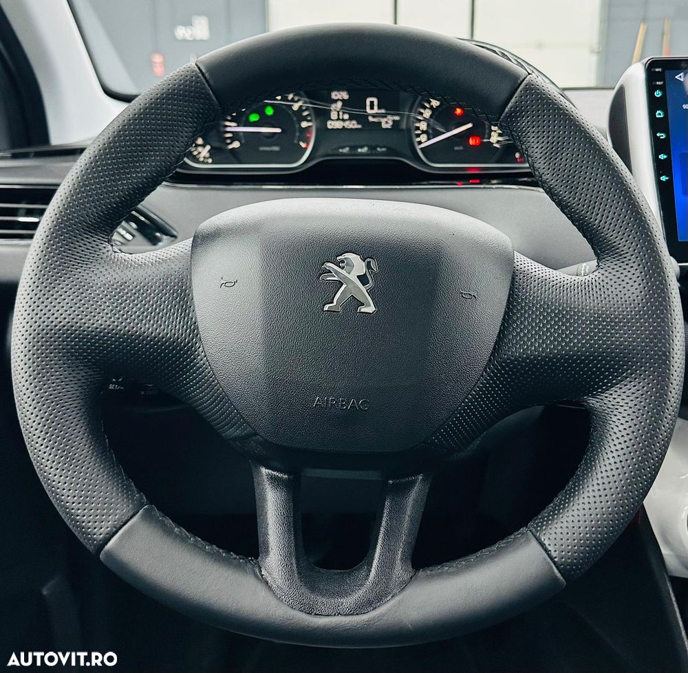 Peugeot 208 PureTech 68 Like - 25