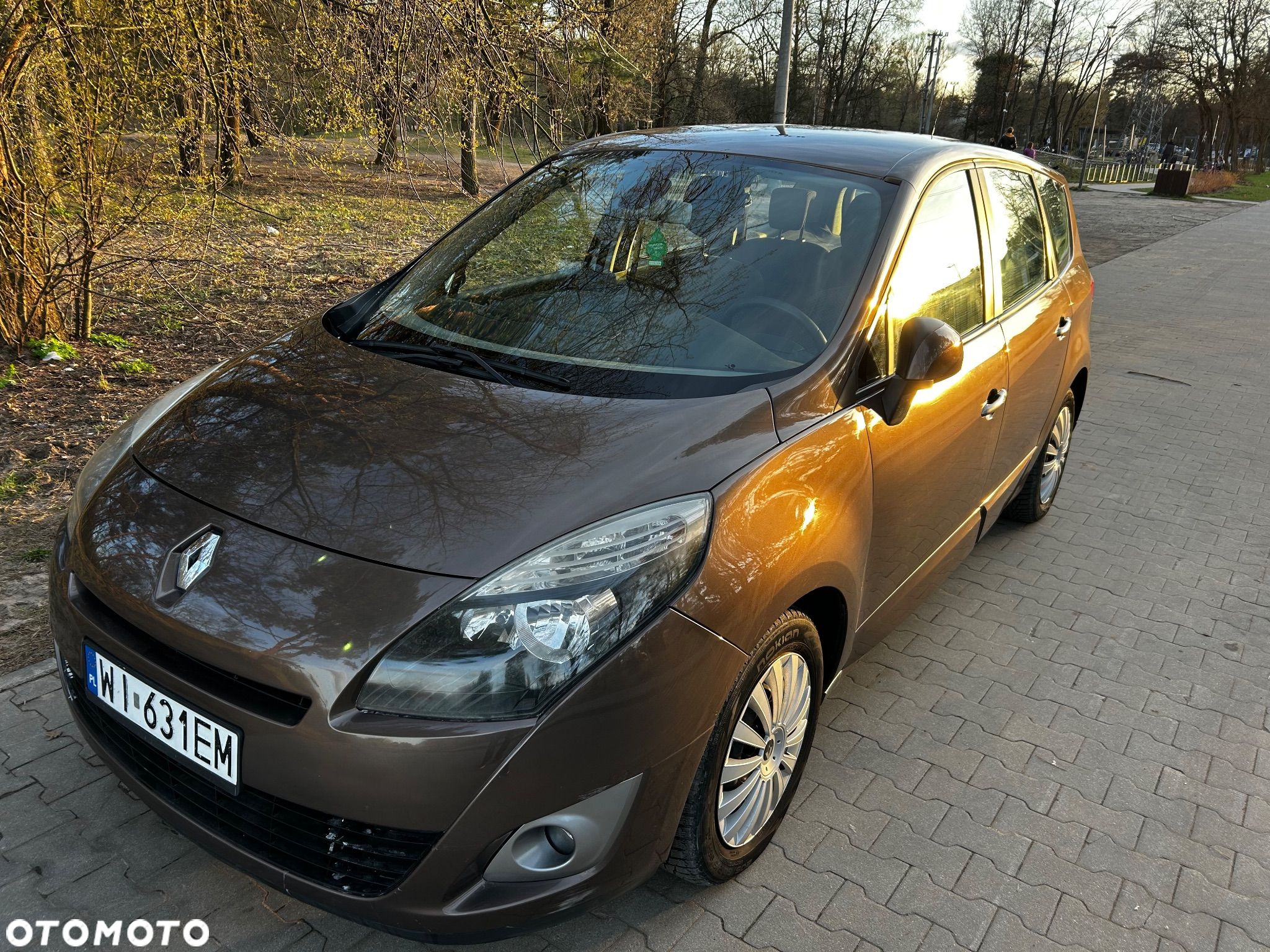 Renault Scenic 1.9 dCi Tech Run - 1