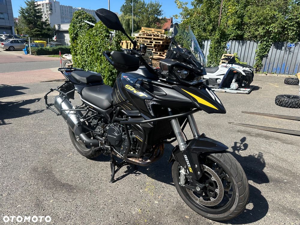 QJMOTOR 900 S - 5
