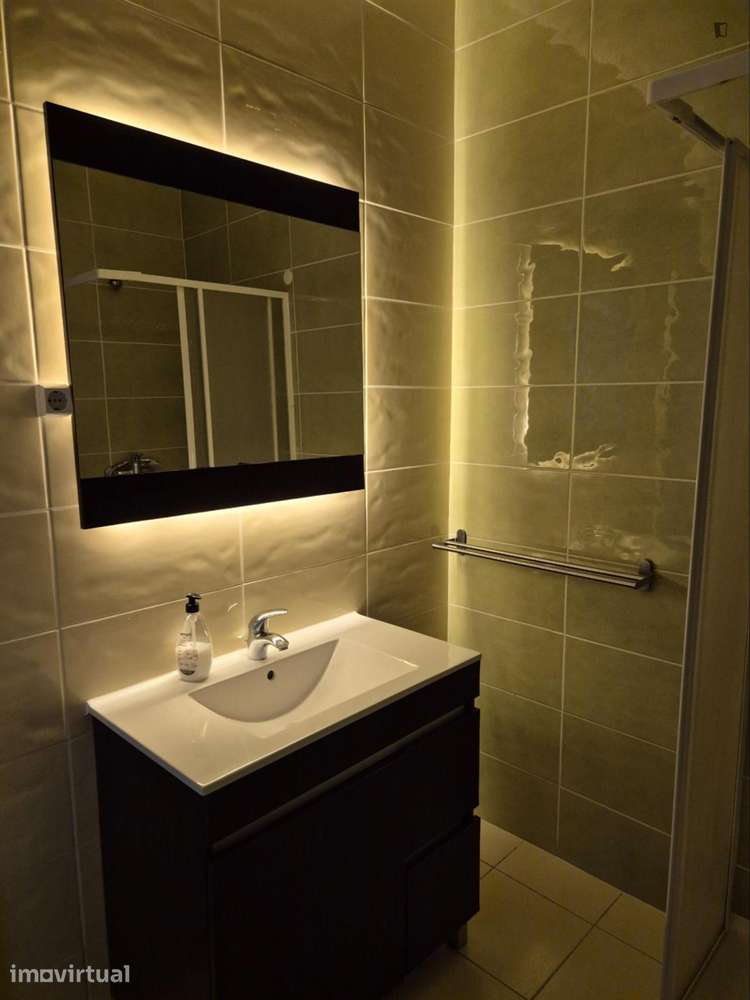 Quarto - localizado em Viseu - Grande imagem: 4/5
