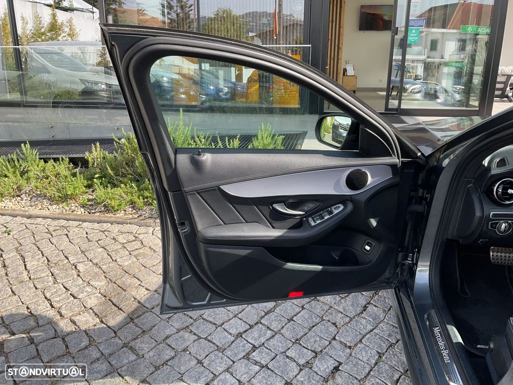 Mercedes-Benz C 300 de AMG Line - 20